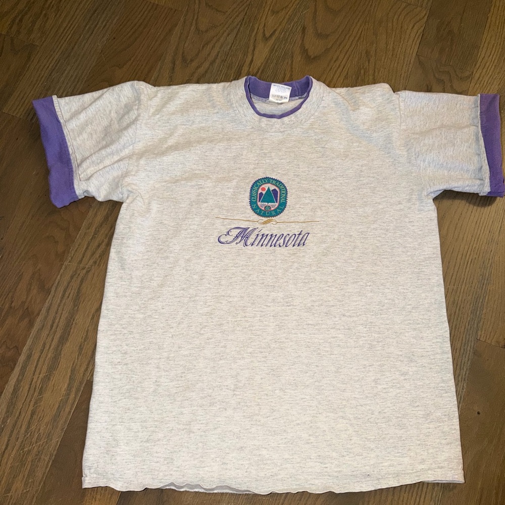 Vintage Minnesota Gray Purple Women's T-shirt Sz Large